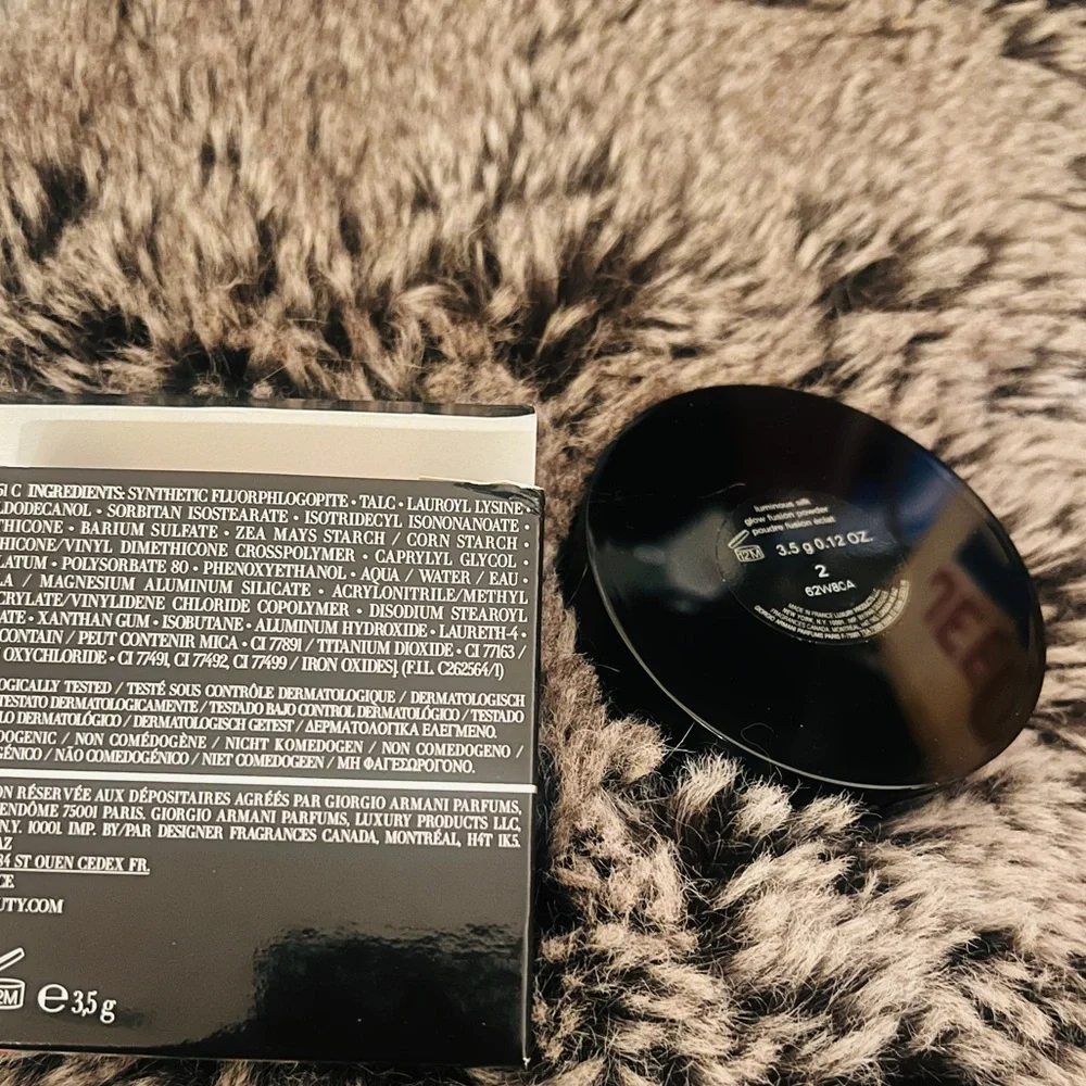Giorgio Armani Luminous Silk Glow Fusion Powder Shade 2 Full Size 3.5g